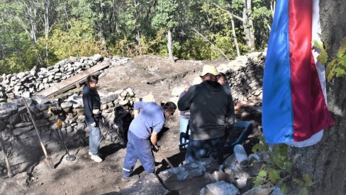 ARHEOLOZI OTKRILI PREDNEMANJIĆKE SRBE NA VENČACU: Lokalitet Gradina otvara novo poglavlje srpske istorije ARHEOLOZI OTKRILI PREDNEMANJIĆKE SRBE NA VENČACU: Lokalitet Gradina otvara novo poglavlje srpske istorije