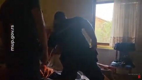 MEĐUNARODNA AKCIJA: Srbija i UAE spasili 165 dece i uhapsili 188 kriminalaca (VIDEO) MEĐUNARODNA AKCIJA: Srbija i UAE spasili 165 dece i uhapsili 188 kriminalaca (VIDEO)