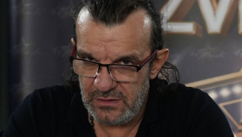 У ВЕЗИ САМ СА АЦОМ! Лукас јавно одговорио певачици: Госпођици препоручујем... У ВЕЗИ САМ СА АЦОМ! Лукас јавно одговорио певачици: Госпођици препоручујем...