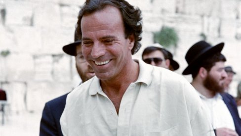 IGLESIJAS OPTUŽEN ZA SEKSUALNO ZLOSTAVLJANJE: Dve radnice optužile špansku muzičku zvezdu