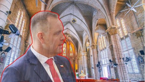НЕОБИЧАН ИНЦИДЕНТ: Прерушио се у свештеника, па покушао да приђе ПОЉСКОМ ПРЕДСЕДНИКУ током мисе у цркви НЕОБИЧАН ИНЦИДЕНТ: Прерушио се у свештеника, па покушао да приђе ПОЉСКОМ ПРЕДСЕДНИКУ током мисе у цркви