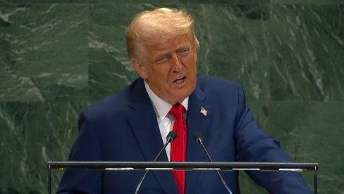 ПРШТИ СВЕ У ЊУЈОРКУ, ВАТРЕН ГОВОР ПРЕДСЕДНИКА САД: Трамп жестоко оптужује УН