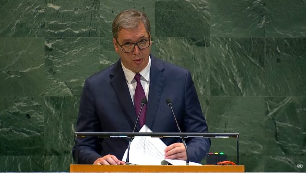 КИРК ЈЕ МУЧКИ СТРЕЉАН, НЕКИ СЕ РАДУЈУ Вучић са говорнице у Њујорку: Данас присуствујемо чуду невиђеном