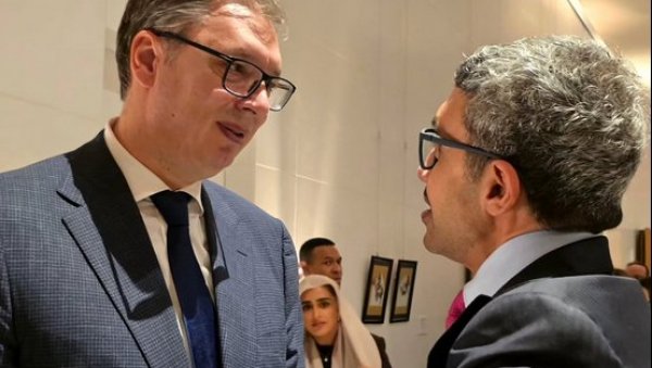 ВЕРУЈЕМ ДА ЋЕ САРАДЊА СРБИЈЕ И УАЕ НАСТАВИТИ ДА СЕ РАЗВИЈА: Вучић на састанку са шеиком Абдулом бин Заједом ал Нахјаном ВЕРУЈЕМ ДА ЋЕ САРАДЊА СРБИЈЕ И УАЕ НАСТАВИТИ ДА СЕ РАЗВИЈА: Вучић на састанку са шеиком Абдулом бин Заједом ал Нахјаном