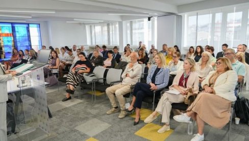 „Колико бацаш, толико плаћаш“ – ка праведнијем систему тарифирања комуналног отпада „Колико бацаш, толико плаћаш“ – ка праведнијем систему тарифирања комуналног отпада