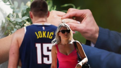 DANAS JE SVI OBOŽAVAJU: Na svadbi Nikole Jokića pevala je samo JEDNA pevačica DANAS JE SVI OBOŽAVAJU: Na svadbi Nikole Jokića pevala je samo JEDNA pevačica