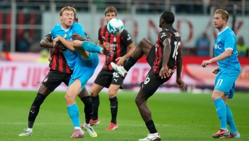 I ŠAMPION I BRANILAC TROFEJA U PROBLEMIMA: Rosoneri su slavili u prvenstvenom duelu istih rivala