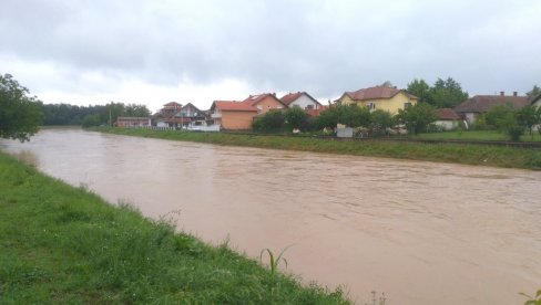 SPREČAVANJE POPLAVA: Uređuje se korito reke Mlave u naselju Rašanac SPREČAVANJE POPLAVA: Uređuje se korito reke Mlave u naselju Rašanac