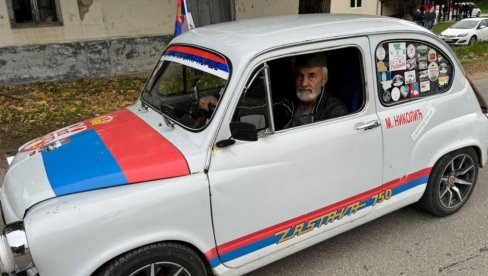 NA SKUP U FIĆI SA SRPSKOM TROBOJKOM (VIDEO) NA SKUP U FIĆI SA SRPSKOM TROBOJKOM (VIDEO)