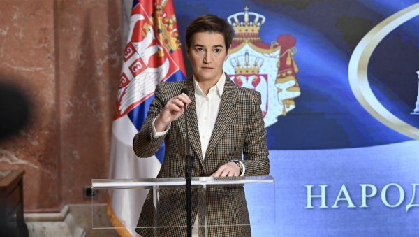 БЛОКАДЕРИ ОПЕТ ПУЦАЛИ У ПРАЗНО Брнабић: У Европи више нема довољно интересовања, без обзира на сво пумпање (ВИДЕО) БЛОКАДЕРИ ОПЕТ ПУЦАЛИ У ПРАЗНО Брнабић: У Европи више нема довољно интересовања, без обзира на сво пумпање (ВИДЕО)