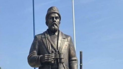 SKANDAL U CRNOJ GORI: Iz manastira Đurđevi Stupovi sud oduzima spomenik Pavlu Đurišiću SKANDAL U CRNOJ GORI: Iz manastira Đurđevi Stupovi sud oduzima spomenik Pavlu Đurišiću