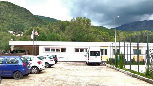 НОВА УСЛУГА У ОКВИРУ ДОГРАЂЕНОГ ДНЕВНОГ ЦЕНТРА ЗА ДЕЦУ СА СМЕТЊАМА У РАЗВОЈУ, У СУТОРИНИ КОД ХЕРЦЕГ НОВОГ Ускоро и Дневни боравак 27+ НОВА УСЛУГА У ОКВИРУ ДОГРАЂЕНОГ ДНЕВНОГ ЦЕНТРА ЗА ДЕЦУ СА СМЕТЊАМА У РАЗВОЈУ, У СУТОРИНИ КОД ХЕРЦЕГ НОВОГ Ускоро и Дневни боравак 27+