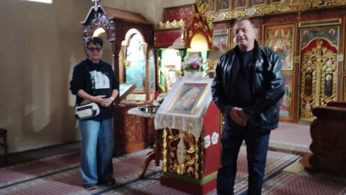 ВУЧКОВИЋИ ЗА ПРИМЕР: Срби из Славоније верни вери прадедовској и у Вирџинији ВУЧКОВИЋИ ЗА ПРИМЕР: Срби из Славоније верни вери прадедовској и у Вирџинији