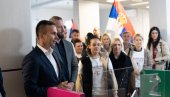 ЛИСТА СНС У МИОНИЦИ ПРВА ПРЕДАТА: Велики број грађана јасно показао да подржава политику развоја