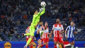 ПРЕНОС, Порто - Црвена звезда: Пала и крв на утакмици, а пада и гол за голом! (ВИДЕО) ПРЕНОС, Порто - Црвена звезда: Пала и крв на утакмици, а пада и гол за голом! (ВИДЕО)