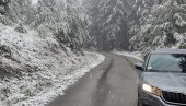 НЕМАМО СТРУЈУ ДВА ДАНА Мештани Голије не памте већи снег у октобру - велики снег пада у Србији