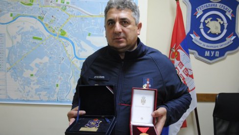 SVAKI DAN NOVI JE IZAZOV: Kraljevčanin Pero Luković odlikovan zlatnom medaljom za hrabrost „Miloš Obilić“