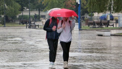 DANAS STIŽE NAOBLAČENJE S KIŠOM: Temperatura se spušta na nulu, evo kakvo će vreme biti narednih dana