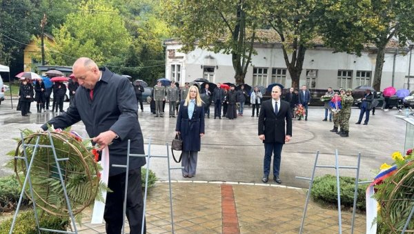 ПОЛОЖЕНИ ВЕНЦИ: Врањска Бања обележила Дан ослобођења у Првом светском рату ПОЛОЖЕНИ ВЕНЦИ: Врањска Бања обележила Дан ослобођења у Првом светском рату