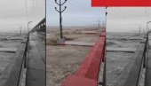 ОЛУЈА ИЗАЗВАЛА ПОТПУНИ ХАОС: Поплаве и клизишта односе све пред собом - има мртвих (ВИДЕО)
