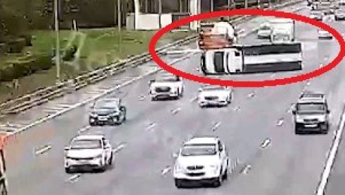 LANČANI SUDAR NA OBILAZNICI: Ima povređenih (VIDEO) LANČANI SUDAR NA OBILAZNICI: Ima povređenih (VIDEO)
