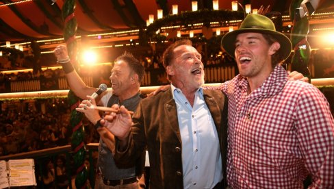 ZATVOREN 190. OKTOBERFEST: Tradicionalnom bavarskom paljbom iz topa (FOTO)