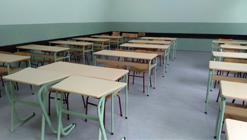 УЧИТЕЉ ТУКАО ДЕТЕ КАИШЕМ: Дечак дивљао у учионици, тужилаштво покренуло истрагу (ФОТО/ВИДЕО)