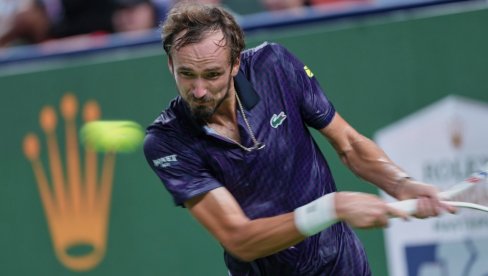 ATP ŠANGAJ, NAJNOVIJE VESTI: Medvedev nije dozvolio iznenađenje, plasirao se u osminu finala