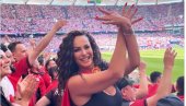 СПРЕМА СЕ ХАОС У ЛЕСКОВЦУ! Она долази са заставом злочиначке ОВК на меч са Србијом СПРЕМА СЕ ХАОС У ЛЕСКОВЦУ! Она долази са заставом злочиначке ОВК на меч са Србијом