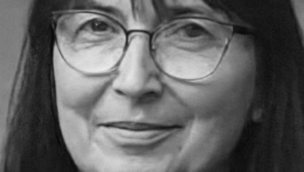 ОВО ЈЕ УЧИТЕЉИЦА КОЈА ЈЕ ПОГИНУЛА У ПИРОТУ: Возач је ударио на пешачком прелазу, повредама подлегла током ноћи (ФОТО) ОВО ЈЕ УЧИТЕЉИЦА КОЈА ЈЕ ПОГИНУЛА У ПИРОТУ: Возач је ударио на пешачком прелазу, повредама подлегла током ноћи (ФОТО)
