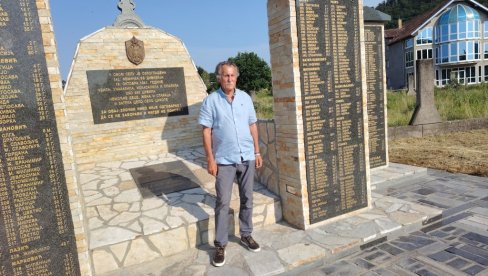 ДАНИ ДЕЧЈЕ ПОЕЗИЈЕ И ПРОЗЕ: Најбољи Андреа и Страхиња ДАНИ ДЕЧЈЕ ПОЕЗИЈЕ И ПРОЗЕ: Најбољи Андреа и Страхиња