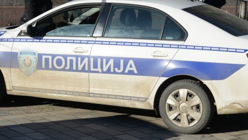 VRNJŠNJAK OSUMNJIČEN ZA RAZBOJNIŠTVO: Pripadnici MUP u Kraljevu rasvetlili napad na đaka VRNJŠNJAK OSUMNJIČEN ZA RAZBOJNIŠTVO: Pripadnici MUP u Kraljevu rasvetlili napad na đaka