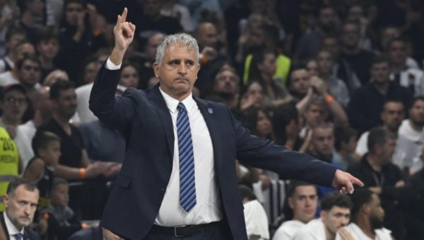 ДА ЈЕ ПРОМАШИО, ЦЕО ДАН БИ ТРЧАО КАМИКАЗЕ! Игор Кокошков након тријумфа Ефеса над Барселоном