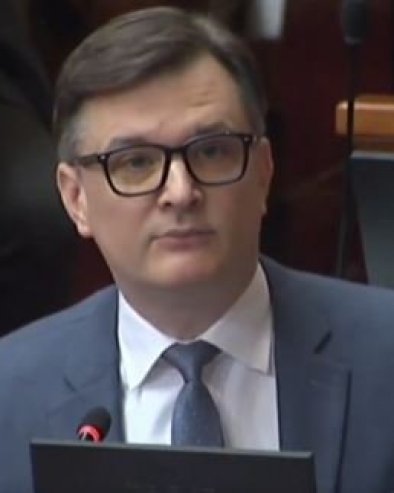 ЈОВАНОВ О РЕКТОРУ БУ: Е то је удар на образовање