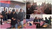 ГРАДОНАЧЕЛНИК МИЋИН СТАО НА ПУТ ЛАЖИМА ОПОЗИЦИОНИХ МЕДИЈА: Желим да им поручим- истина је јача од сваког спина! (ФОТО) ГРАДОНАЧЕЛНИК МИЋИН СТАО НА ПУТ ЛАЖИМА ОПОЗИЦИОНИХ МЕДИЈА: Желим да им поручим- истина је јача од сваког спина! (ФОТО)