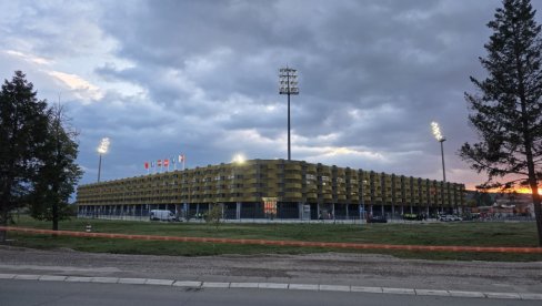 KAO DA NIJE UTAKMICA: Evo kako izgledaju ulice Leskovca tri sata pre meča Srbija - Albanija (FOTO) KAO DA NIJE UTAKMICA: Evo kako izgledaju ulice Leskovca tri sata pre meča Srbija - Albanija (FOTO)