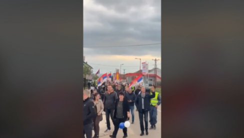 SNIMAK SVE GOVORI: Vise ljudi u malom selu kod Lebana, nego blokadera na Gazeli (VIDEO)