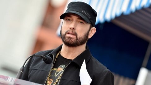 EMINEM POSTAJE DEDA: Reper čeka drugo unuče EMINEM POSTAJE DEDA: Reper čeka drugo unuče
