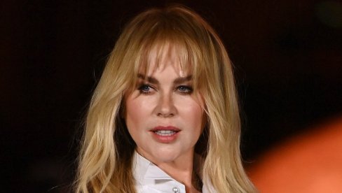 UDALA SE ZA LUDAKA, DECA JOJ OKRENULA LEĐA, OPERISALA ŠTA JE STIGLA: Holivud ne može da se zasiti tračeva i poteza koje Nikol Kidman pravi UDALA SE ZA LUDAKA, DECA JOJ OKRENULA LEĐA, OPERISALA ŠTA JE STIGLA: Holivud ne može da se zasiti tračeva i poteza koje Nikol Kidman pravi