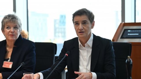 BRNABIĆ ODGOVORILA BLOKADERIMA: Jeste li vi muzičari?