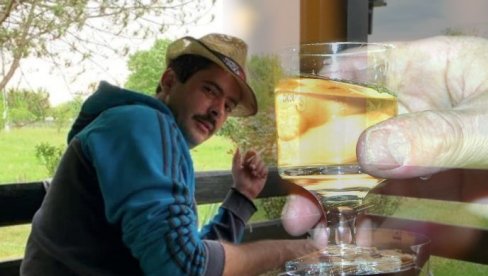 SHVATIO SAM DA SAM ALKOHOLIČAR: Naš glumac zbog jezivih reči svog SINA potražio pomoć