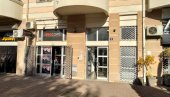 NOVI DETALJI U VEZI SA PRONAĐENOM MRTVOM BEBOM U NOVOM SADU:  Porodilja  dovezena  u pratnji policije, smeštemna na Kliniku za ginekologiju NOVI DETALJI U VEZI SA PRONAĐENOM MRTVOM BEBOM U NOVOM SADU:  Porodilja  dovezena  u pratnji policije, smeštemna na Kliniku za ginekologiju