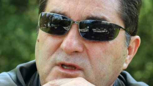 FOTOGRAFIJA POKRENULA LAVINU EMOCIJA: Ovako je general Pavković nekada izgledao FOTOGRAFIJA POKRENULA LAVINU EMOCIJA: Ovako je general Pavković nekada izgledao