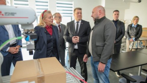 SOFRONIJEVIĆ: Radimo projekte širom Srbije jer je važno da se zemlja ravnomerno razvija (FOTO) SOFRONIJEVIĆ: Radimo projekte širom Srbije jer je važno da se zemlja ravnomerno razvija (FOTO)