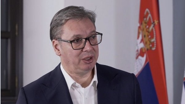 МНОГО ТОГА ЈЕ У ИГРИ Вучић: Да градимо нове рафинерије потребне су најмање три године МНОГО ТОГА ЈЕ У ИГРИ Вучић: Да градимо нове рафинерије потребне су најмање три године