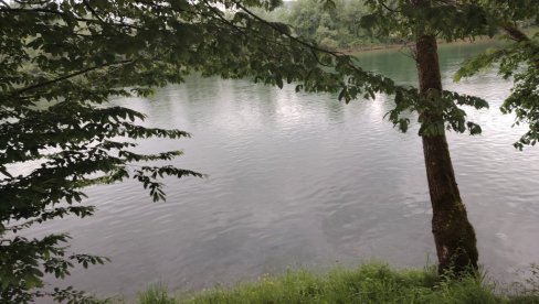 TRAGIČAN KRAJ POTRAGE: Nestali Zvorničanin izvučen mrtav iz Drine TRAGIČAN KRAJ POTRAGE: Nestali Zvorničanin izvučen mrtav iz Drine