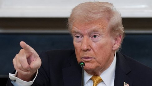 TRAMP NEĆE VOUK  AGENDU U DAVOSU: Odmah da se ukloni