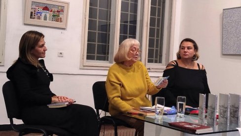 PESNIČKO TRAJANJE OLGE ARANĐELOVIĆ: U Paraćinu sinoć promovisana njena treća knjiga (FOTO)