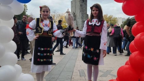 NAJLEPŠE SLIKE IZ SRBIJE: Deca ulepšala skupove građana protiv blokada (VIDEO/FOTO) NAJLEPŠE SLIKE IZ SRBIJE: Deca ulepšala skupove građana protiv blokada (VIDEO/FOTO)
