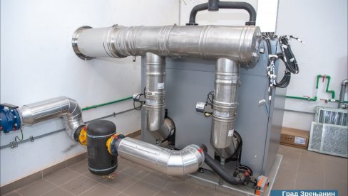 ULAGANJA U NOVE KOTLOVE U ZRENJANINSKIM ŠKOLAMA ULAGANJA U NOVE KOTLOVE U ZRENJANINSKIM ŠKOLAMA